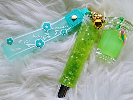 Acrylic milk tea boba keychain